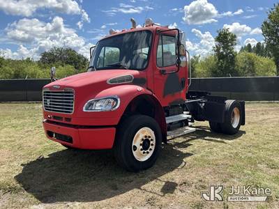 2009 Freightliner M2 106 Truck Tractor