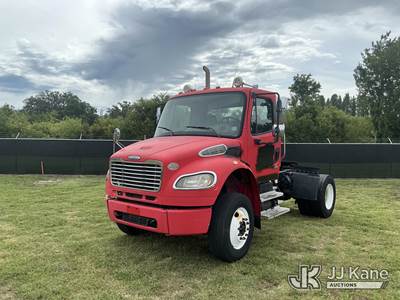 2009 Freightliner M2 106 Truck Tractor