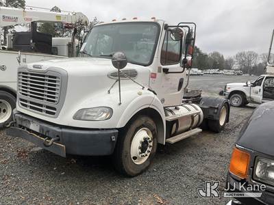 Freightliner M2 112 Day Cab Truck