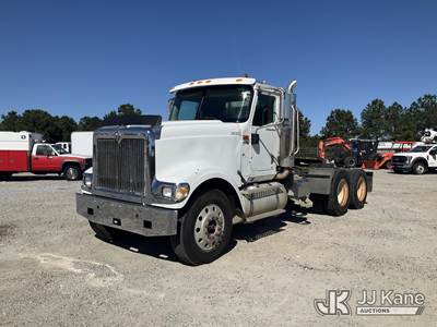 International 9900i Day Cab Truck