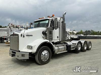2000 Kenworth T800 T/A Truck Tractor