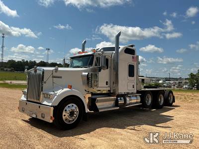 2017 Kenworth W900 Tri-Axle Cab & Chassis