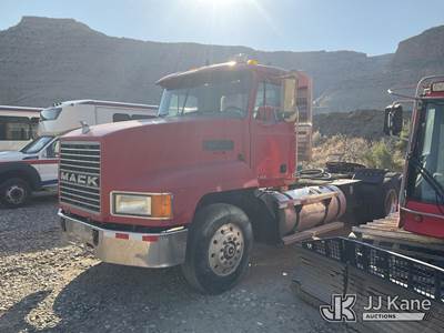 1999 Mack CH600 T/A Truck Tractor