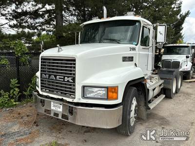 1998 Mack CH613 Class 8 T/A Truck Tractor