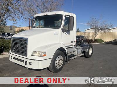 2007 Volvo VNM Cab & Chassis