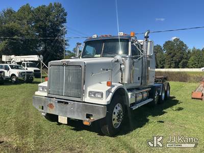 2005 Western Star 4900FA Tri-Axle Sleeper Truck Tractor