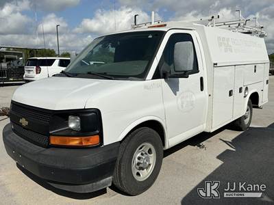 Chevrolet Express Box Truck
