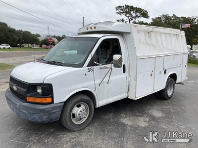 Chevrolet Express Box Truck