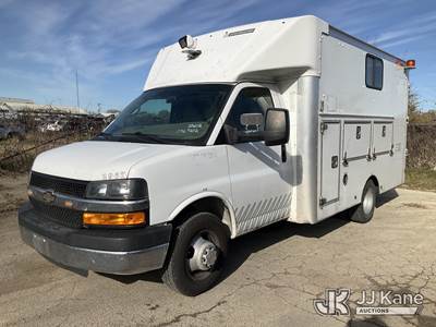2015 Chevrolet Express G3500 139" Cutaway Service Van
