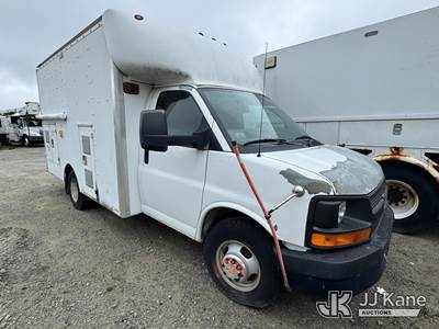 2011 Chevrolet Express G3500 Cutaway Van