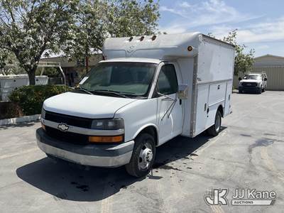 2003 Chevrolet Express G3500 Cutaway Van Body/Service Truck