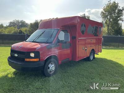 2009 Chevrolet Express Cutaway Enclosed Service Van