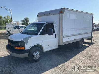 2012 Chevrolet Express G4500 Cutaway Van Body Truck