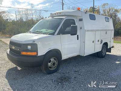 2012 Chevrolet Express G3500 Cutaway Enclosed Service Van