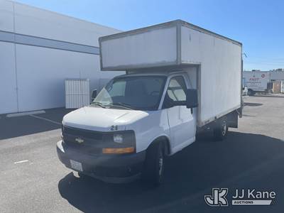 2017 Chevrolet Express G3500 139" Cutaway Hi-Cube Van
