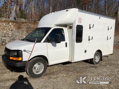 Chevrolet Express G3500 Box Truck