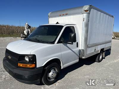 2017 Chevrolet Express G3500 Cutaway Hi-Cube Van