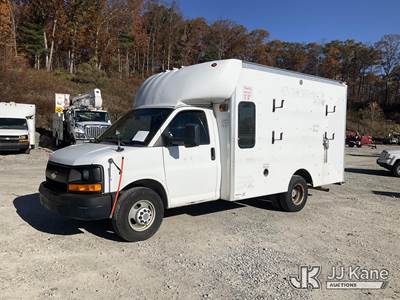 2011 Chevrolet Express G3500 Cutaway Enclosed Service Van