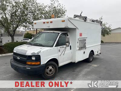 2005 Chevrolet Express G3500 Cutaway Van Body Truck