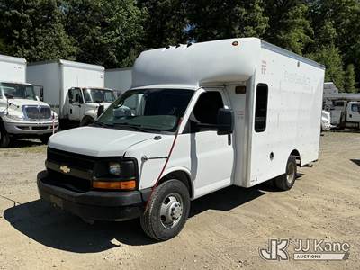 2012 Chevrolet Express G3500 Cutaway Enclosed Service Van