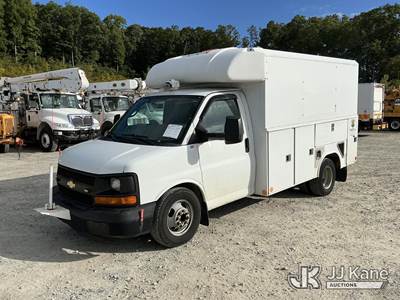 2015 Chevrolet Express G3500 Cutaway Enclosed Service Van