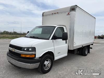 2015 Chevrolet Express G4500 Van Body Truck