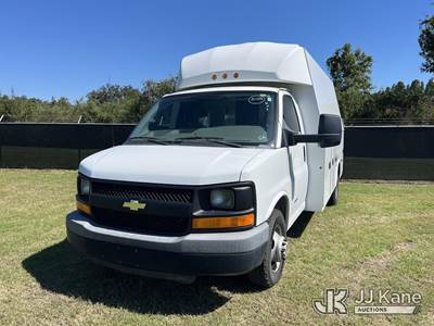 2016 Chevrolet Express G4500 Cutaway Enclosed Service Van