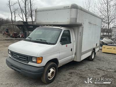2006 Ford E450 Cutaway Van Body Truck