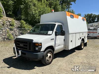 2016 Ford E450 Cutaway Enclosed Service Van
