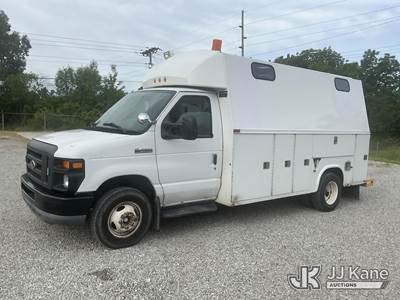 2013 Ford E450 Enclosed Service Van