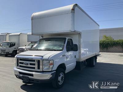 2017 Ford Econoline E-450 17' Super Cube Truck