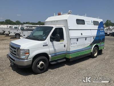 2016 Ford E450 Cutaway Service Van