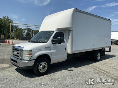 2015 Ford E450 Cutaway Van