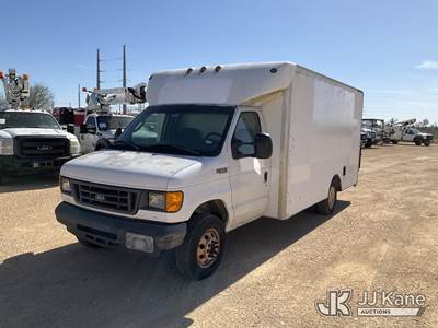 2005 Ford Econoline E-350 Cutaway Service Van