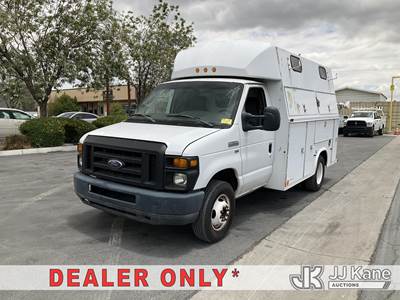 2009 Ford Econoline E-350 Super Duty Cutaway Cube Van