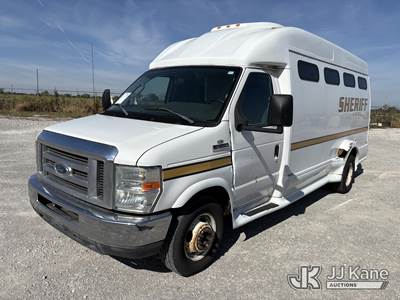 2011 Ford Econoline E-350 Super Duty Passenger Van