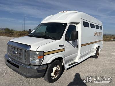 2011 Ford Econoline E-350 Super Duty Passenger Van
