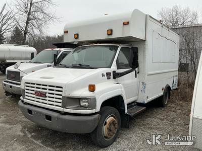 2009 GMC C4500 Van Body Truck