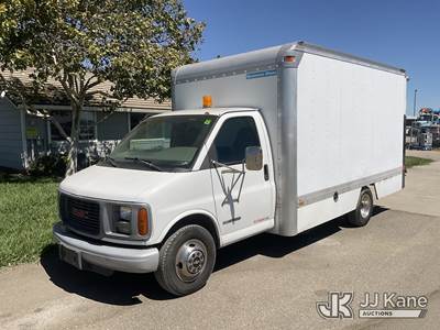 1997 GMC Savana G3500 Cutaway Cube Van
