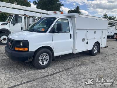 2016 GMC Savana G3500 Cutaway Enclosed Service Van