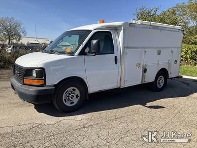 2016 GMC Savana G3500 Cutaway Enclosed Service Van