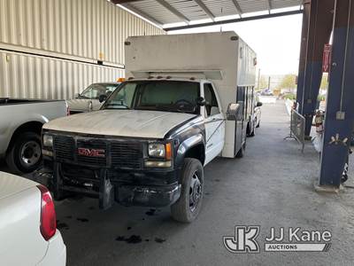 GMC Sierra C/K 3500 Box Truck