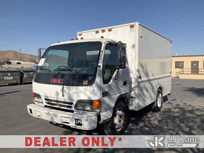 GMC W45042 Box Truck