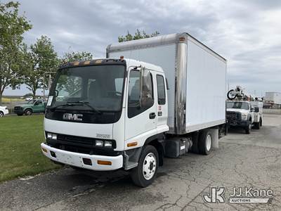 2001 GMC WT5500 Van Body Truck