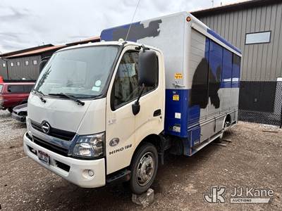 2015 Hino XJC720 Beverage Truck