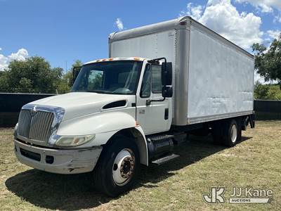 2005 International 4200 Box Truck