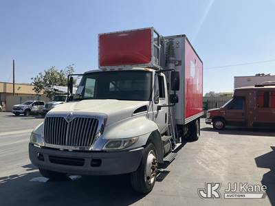 2007 International 4200 Van Body Truck