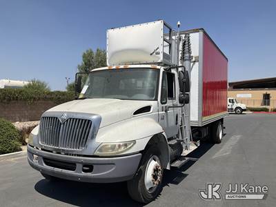2007 International 4200 Van Body Truck