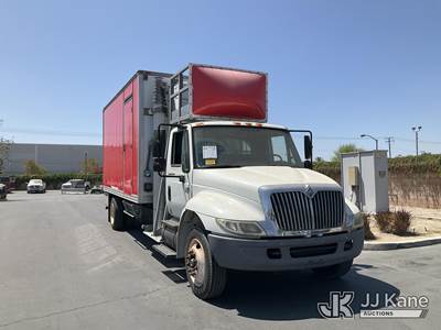 2007 International 4200 Van Body Truck