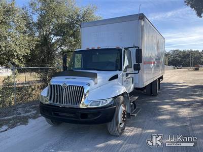 2006 International 4300 Van Body Truck